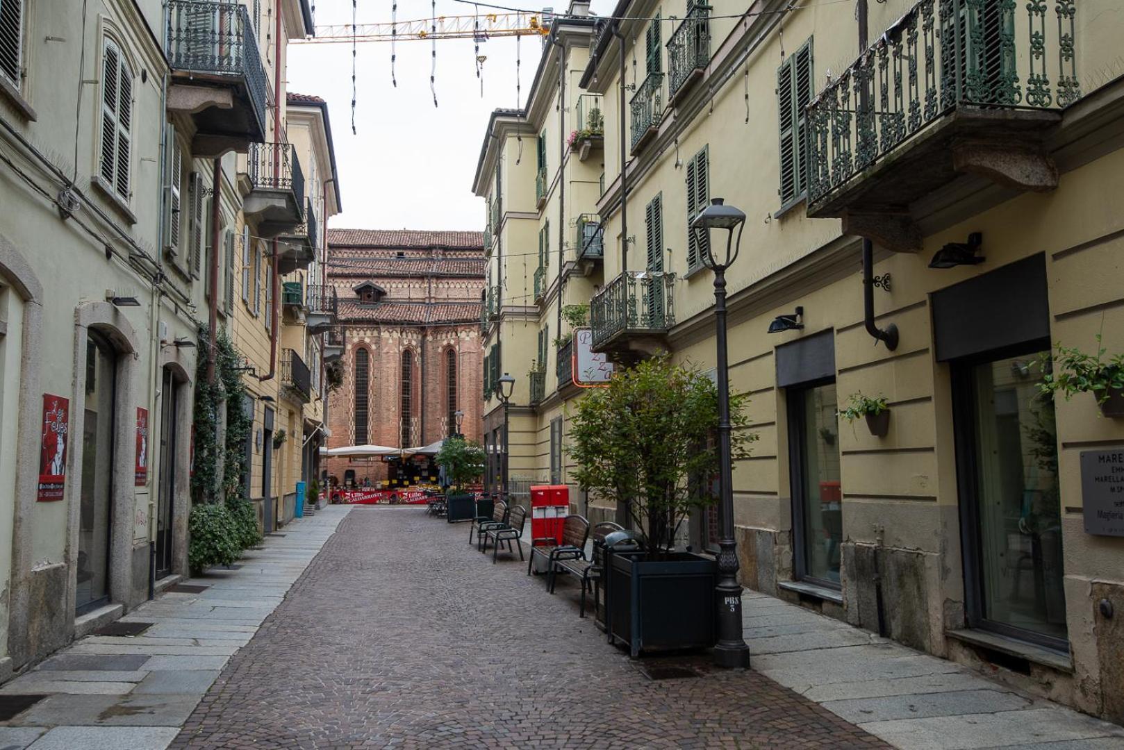 Appartamento Casa Margot Asti Esterno foto