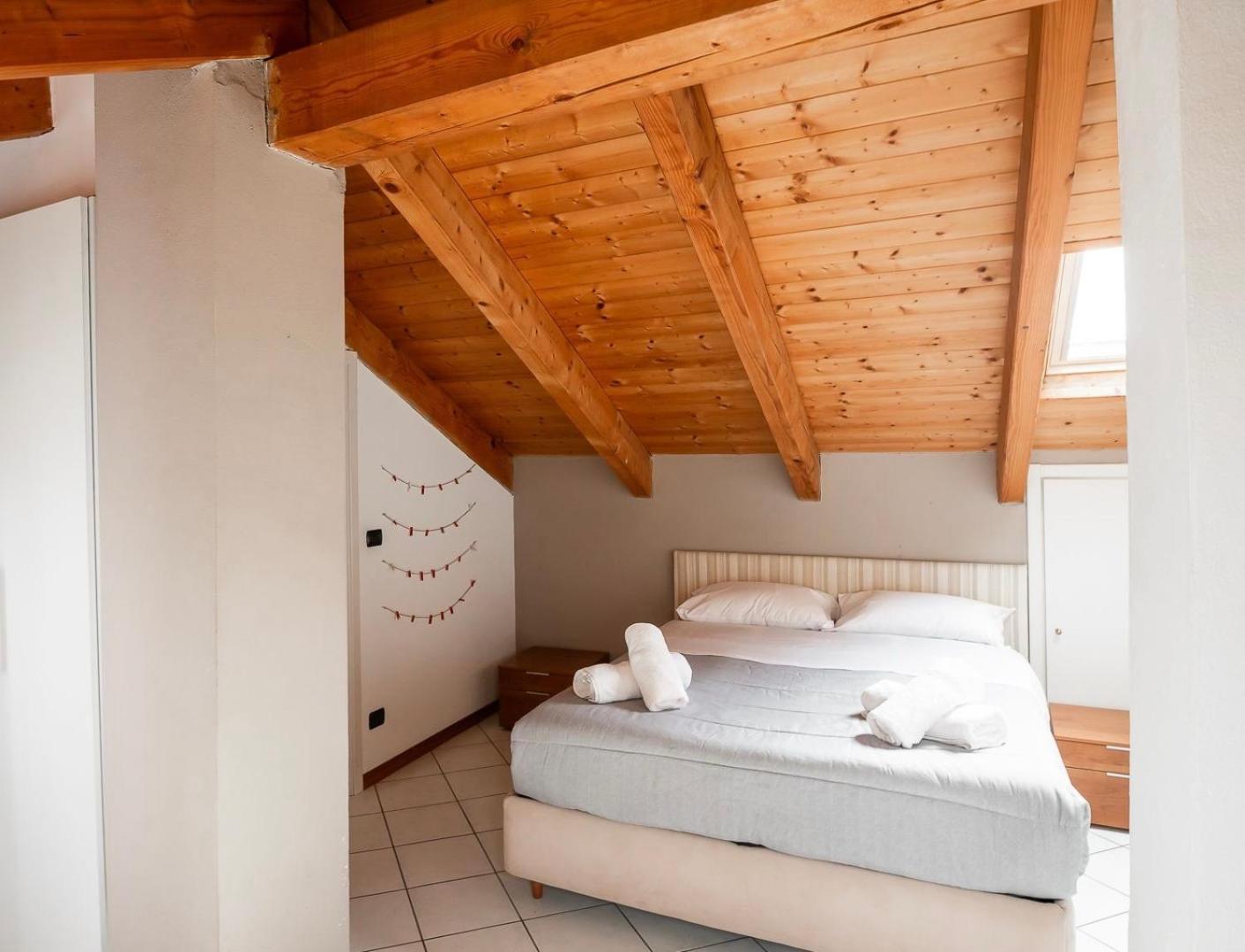Appartamento Casa Margot Asti Esterno foto
